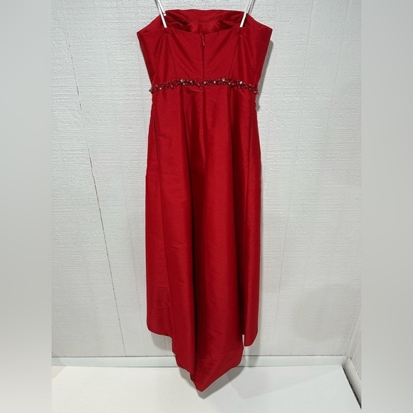 Camille La Vie strapless red high low formal gown size 4 - Picture 4 of 13
